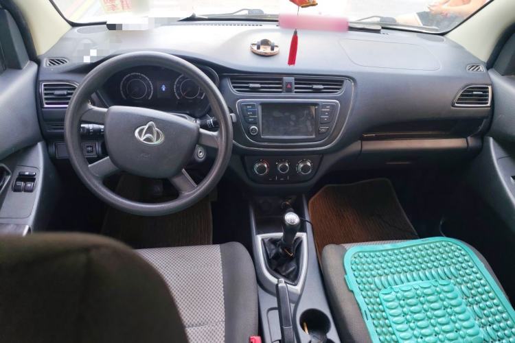 Used CHANGAN KAICHENG Ounuo S 2021 1.5L Ono S Smart Edition Dual-Steaming Air-Conditioned Bus JL473QG Center Console