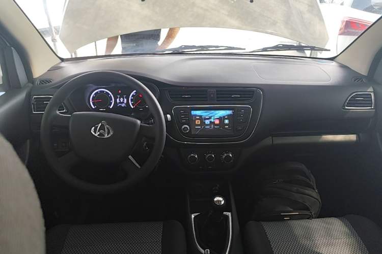 Used CHANGAN KAICHENG Ounuo S 2021 1.5L Ono S Smart Edition Dual-Steaming Air-Conditioned Bus JL473QG Center Console