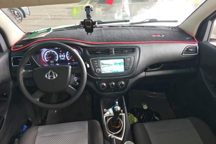 Used CHANGAN KAICHENG Ounuo S 2021 1.5L Ono S Smart Edition Dual-Steaming Air-Conditioned Bus JL473QG Center Console