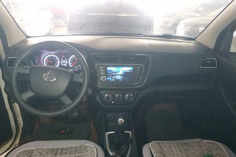 Used CHANGAN KAICHENG Ounuo S 2021 1.5L Ono S Smart Edition Dual-Steaming Air-Conditioned Bus JL473QG Center Console