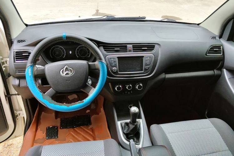 Used CHANGAN KAICHENG Ounuo S 2021 1.5L Ono S Smart Edition Dual-Steaming Air-Conditioned Bus JL473QG Center Console