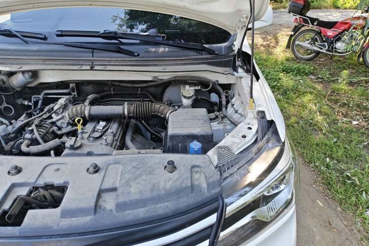 Used CHANGAN KAICHENG Ounuo S 2021 1.5L Ono S Smart Edition Single-Steaming Air-Conditioned Bus JL473QG Engine Bay Left