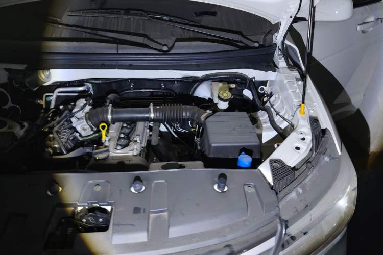 Used CHANGAN KAICHENG Ounuo S 2021 1.5L Ono S Smart Edition Dual-Steaming Air-Conditioned Bus JL473QG Engine Bay Left