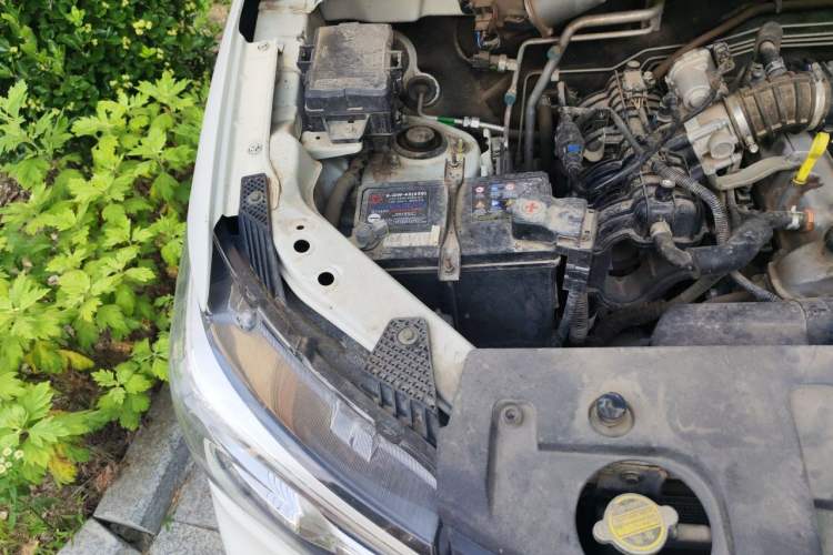 Used CHANGAN KAICHENG Ounuo S 2021 1.5L Ono S Smart Edition Dual-Steaming Air-Conditioned Bus JL473QG Engine Bay Right