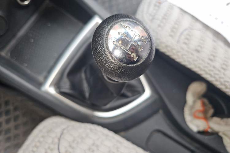 Used CHANGAN KAICHENG Ounuo S 2021 1.5L Ono S Smart Edition Dual-Steaming Air-Conditioned Bus JL473QG Gear Lever
