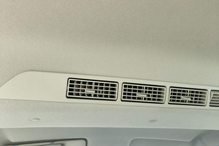 Used CHANGAN KAICHENG Ounuo S 2021 1.5L Ono S Smart Edition Dual-Steaming Air-Conditioned Bus JL473QG Headliner