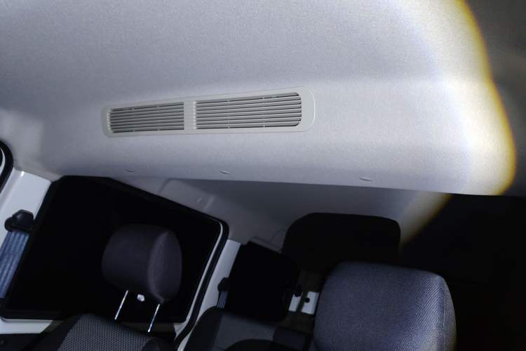 Used CHANGAN KAICHENG Ounuo S 2021 1.5L Ono S Smart Edition Dual-Steaming Air-Conditioned Bus JL473QG Headliner
