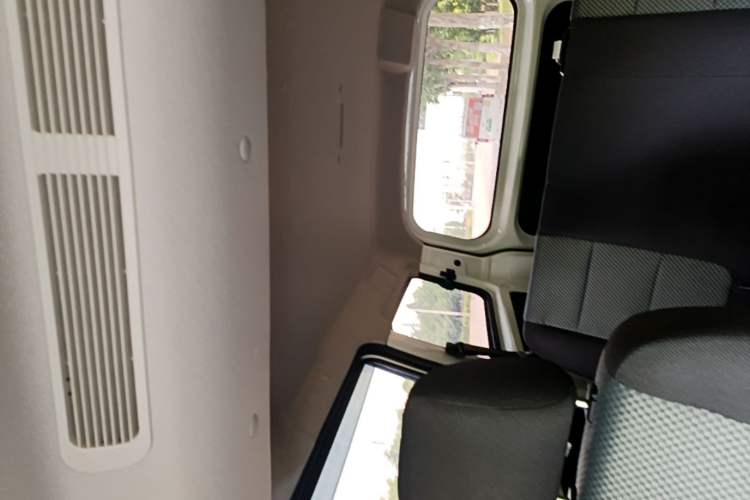 Used CHANGAN KAICHENG Ounuo S 2021 1.5L Ono S Smart Edition Dual-Steaming Air-Conditioned Bus JL473QG Headliner