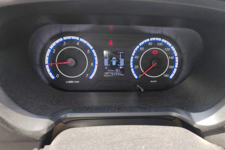 Used CHANGAN KAICHENG Ounuo S 2021 1.5L Ouno S Smart Edition Single-Steaming Air-Conditioned Van Model JL473QG Odometer Close Up
