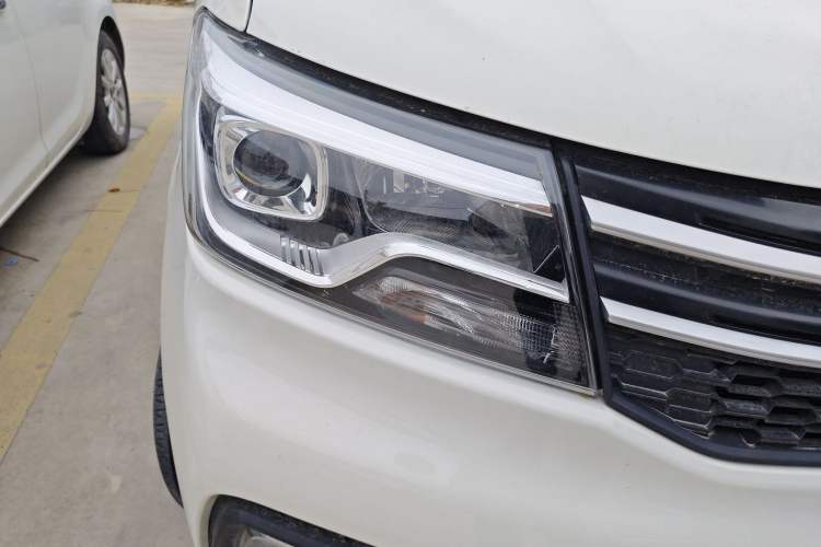 Used CHANGAN KAICHENG Ounuo S 2021 1.5L Ono S Smart Edition Dual-Steaming Air-Conditioned Bus JL473QG Right Front Headlight