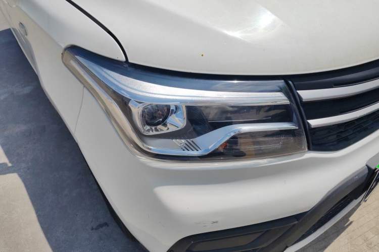 Used CHANGAN KAICHENG Ounuo S 2021 1.5L Ouno S Smart Edition Single-Steaming Air-Conditioned Van Model JL473QG Right Front Headlight