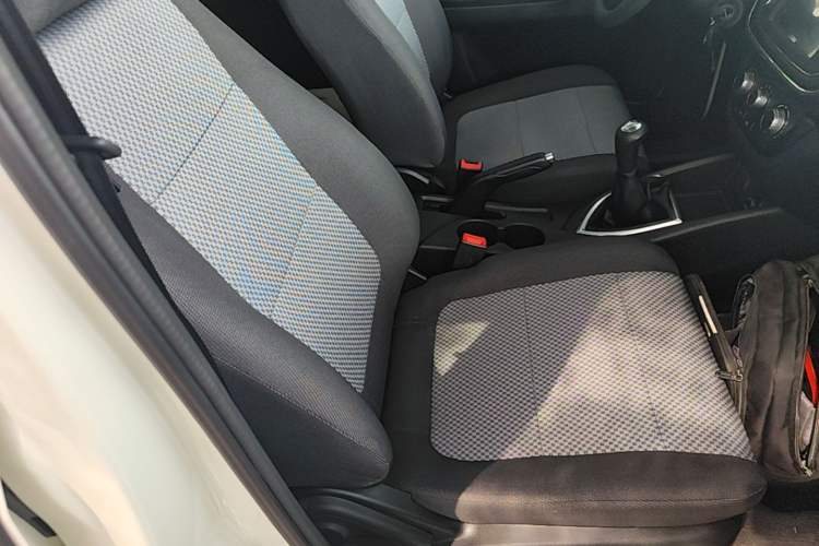 Used CHANGAN KAICHENG Ounuo S 2021 1.5L Ono S Smart Edition Dual-Steaming Air-Conditioned Bus JL473QG Right Front Seat