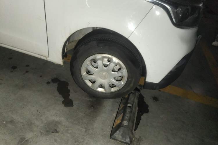 Used CHANGAN KAICHENG Ounuo S 2021 1.5L Ono S Smart Edition Single-Steaming Air-Conditioned Bus JL473QG Right Front Wheel Hub