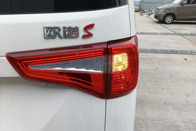 Used CHANGAN KAICHENG Ounuo S 2021 1.5L Ono S Smart Edition Single-Steaming Air-Conditioned Bus JL473QG Right Rear Taillight