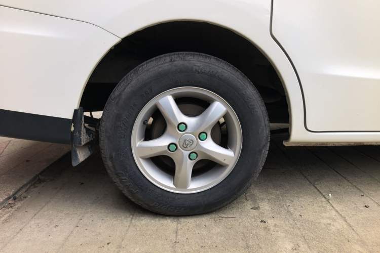 Used CHANGAN KAICHENG Ounuo S 2021 1.5L Ono S Smart Edition Dual-Steaming Air-Conditioned Bus JL473QG Right Rear Wheel Hub