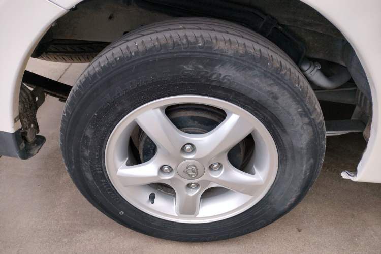 Used CHANGAN KAICHENG Ounuo S 2021 1.5L Ono S Smart Edition Dual-Steaming Air-Conditioned Bus JL473QG Right Rear Wheel Hub