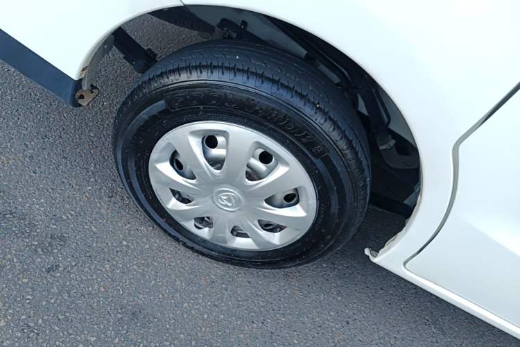 Used CHANGAN KAICHENG Ounuo S 2021 1.5L Ono S Smart Edition Dual-Steaming Air-Conditioned Bus JL473QG Right Rear Wheel Hub