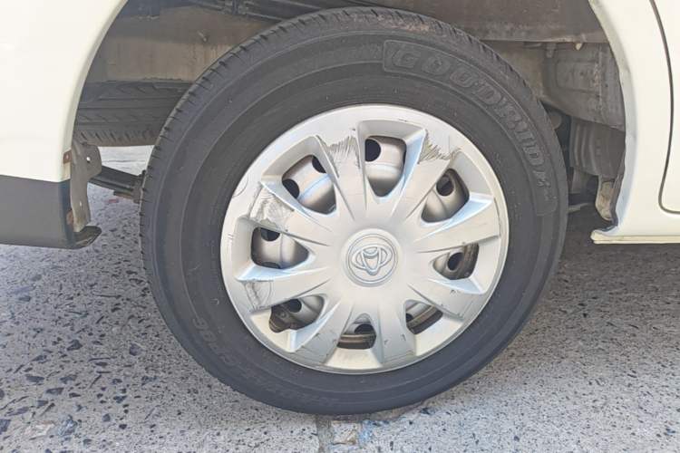Used CHANGAN KAICHENG Ounuo S 2021 1.5L Ono S Smart Edition Single-Steaming Air-Conditioned Bus JL473QG Right Rear Wheel Hub