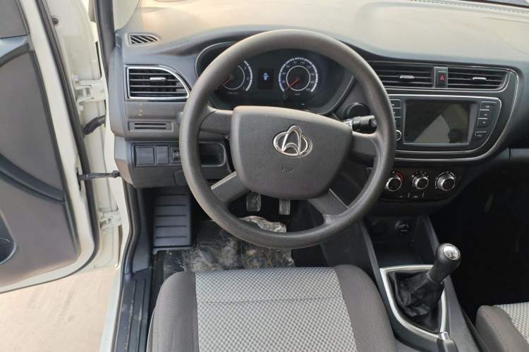 Used CHANGAN KAICHENG Ounuo S 2021 1.5L Ono S Smart Edition Dual-Steaming Air-Conditioned Bus JL473QG Steering Wheel