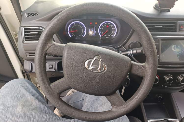 Used CHANGAN KAICHENG Ounuo S 2021 1.5L Ono S Smart Edition Dual-Steaming Air-Conditioned Bus JL473QG Steering Wheel