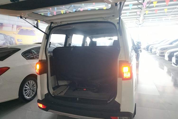 Used CHANGAN KAICHENG Ounuo S 2021 1.5L Ono S Smart Edition Dual-Steaming Air-Conditioned Bus JL473QG Trunk