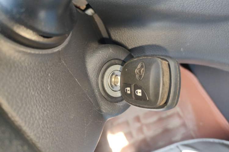 Used CHANGAN KAICHENG Ounuo S 2021 1.5L Ono S Smart Edition Dual-Steaming Air-Conditioned Bus JL473QG Vehicle Key