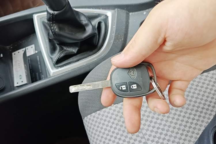 Used CHANGAN KAICHENG Ounuo S 2021 1.5L Ono S Smart Edition Non-Air-Conditioned Passenger Vehicle JL473QG Vehicle Key