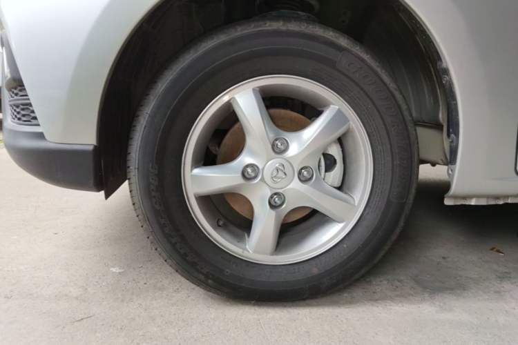 Used CHANGAN KAICHENG Ounuo S 2023 1.5L Deluxe Edition Dual-Steaming Air-Conditioned Passenger Van JL473QG 7 Seats Left Front Wheel Hub