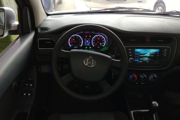Used CHANGAN KAICHENG Ounuo S 2023 1.5L Deluxe Edition Dual-Steaming Air-Conditioned Passenger Van JL473QG 7 Seats Steering Wheel