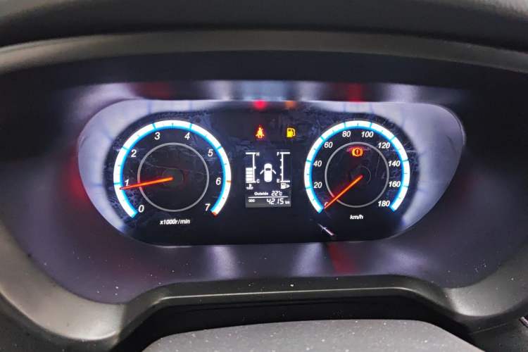 Used CHANGAN KAICHENG Ounuo S 2023 1.5L Deluxe Edition Dual-Steaming Air-Conditioned Passenger Van JL473QG 7 Seats Instrument Cluster