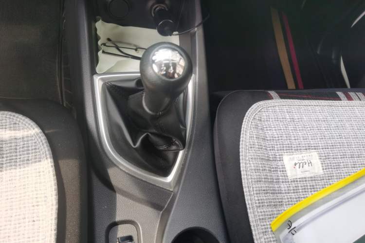 Used CHANGAN KAICHENG Ounuo S 2023 1.5L Deluxe Edition Dual-Steaming Air-Conditioned Passenger Van JL473QG 7 Seats Gear Lever
