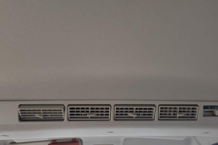 Used CHANGAN KAICHENG Ounuo S 2023 1.5L Deluxe Edition Dual-Steaming Air-Conditioned Passenger Van JL473QG 7 Seats Headliner