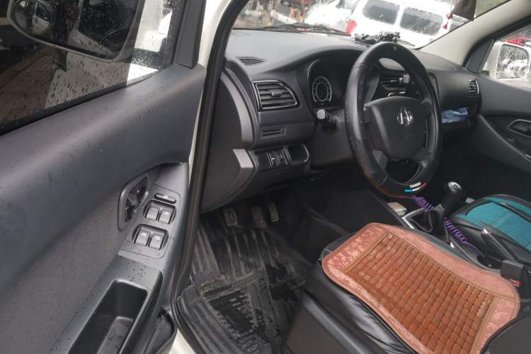 Used CHANGAN KAICHENG Ounuo S 2023 1.5L Deluxe Edition Dual-Steaming Air-Conditioned Passenger Van JL473QG 7 Seats Interior 3