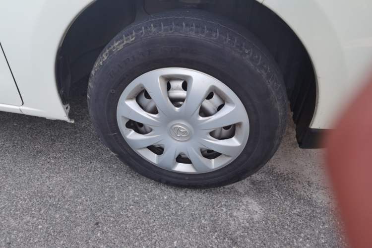 Used CHANGAN KAICHENG Ounuo S 2023 1.5L Deluxe Edition Dual-Steaming Air-Conditioned Passenger Van JL473QG 7 Seats Right Front Wheel Hub