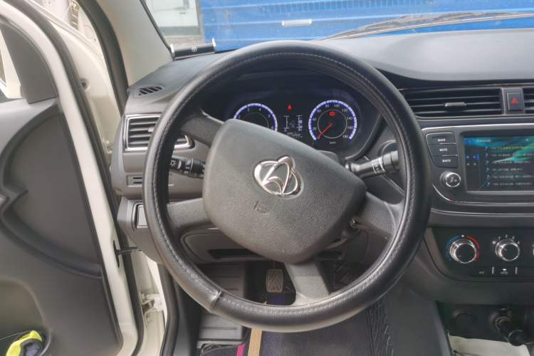 Used CHANGAN KAICHENG Ounuo S 2023 1.5L Deluxe Edition Dual-Steaming Air-Conditioned Passenger Van JL473QG 7 Seats Steering Wheel