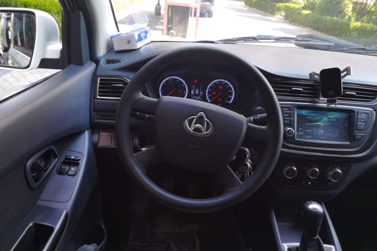 Used CHANGAN KAICHENG Ounuo S 2023 1.5L Deluxe Edition Dual-Steaming Air-Conditioned Passenger Van JL473QG 7 Seats Steering Wheel