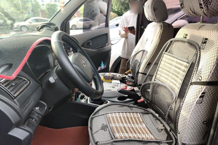 Used CHANGAN KAICHENG Ounuo S 2023 1.5L Deluxe Edition Dual-Steaming Air-Conditioned Passenger Van JL473QG 7 Seats Left Front Seat