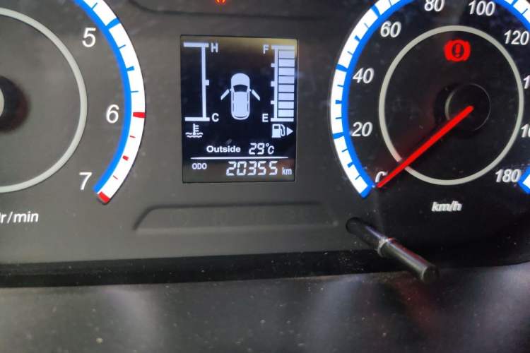 Used CHANGAN KAICHENG Ounuo S 2023 1.5L Deluxe Edition Dual-Steaming Air-Conditioned Passenger Van JL473QG 7 Seats Odometer Close Up