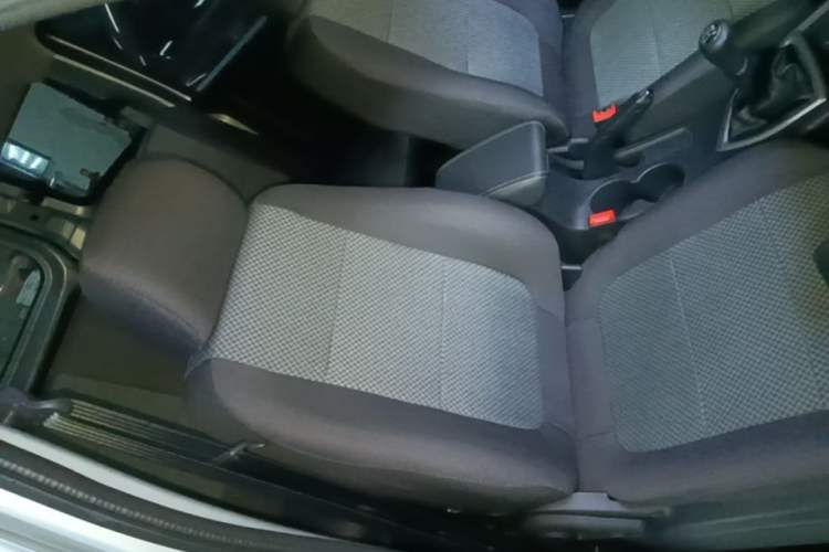 Used CHANGAN KAICHENG Ounuo S 2025 1.5L Deluxe Edition Dual-Steaming Air-Conditioned Passenger Vehicle JL473QG 5 Seats Right Front Seat