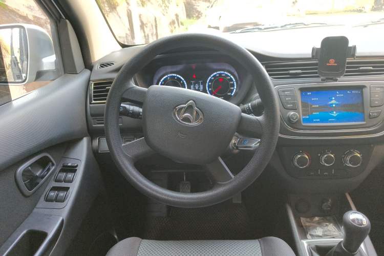 Used CHANGAN KAICHENG Ounuo S 2025 1.5L Deluxe Edition Dual-Steaming Air-Conditioned Passenger Vehicle JL473QG 5 Seats Steering Wheel