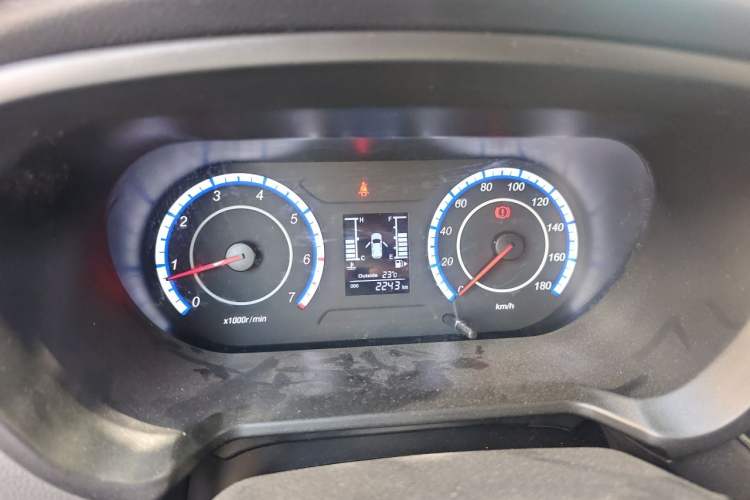 Used CHANGAN KAICHENG Ounuo S 2025 1.5L Deluxe Edition Dual-Steaming Air-Conditioned Passenger Vehicle JL473QG 5 Seats Instrument Cluster