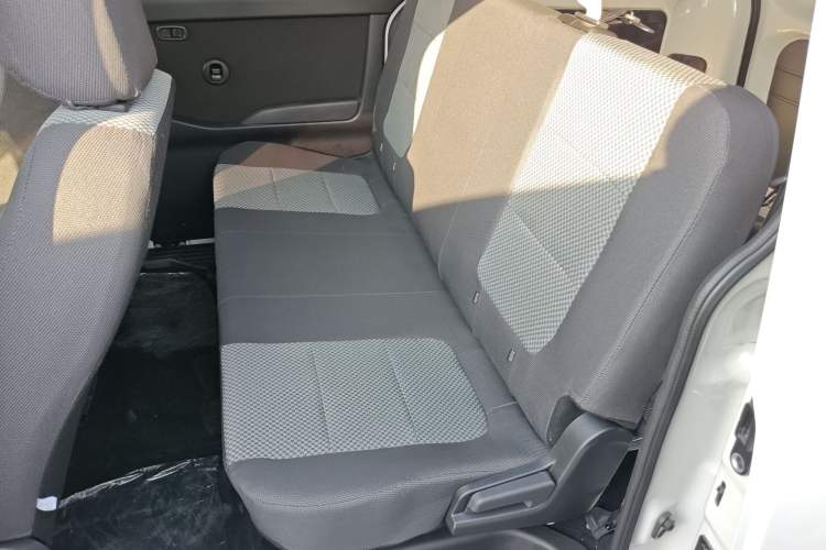 Used CHANGAN KAICHENG Ounuo S 2025 1.5L Deluxe Edition Dual-Steaming Air-Conditioned Passenger Vehicle JL473QG 5 Seats Interior 4