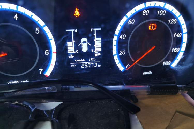 Used CHANGAN KAICHENG Ounuo S 2025 1.5L Deluxe Edition Dual-Steaming Air-Conditioned Passenger Vehicle JL473QG 5 Seats Odometer Close Up
