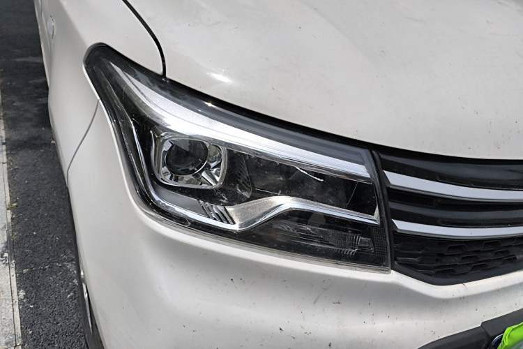 Used CHANGAN KAICHENG Ounuo S 2025 1.5L Deluxe Edition Dual-Steaming Air-Conditioned Passenger Vehicle JL473QG 5 Seats Right Front Headlight