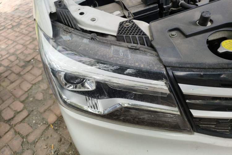 Used CHANGAN KAICHENG Ounuo S 2025 1.5L Deluxe Edition Dual-Steaming Air-Conditioned Passenger Vehicle JL473QG 5 Seats Right Front Headlight