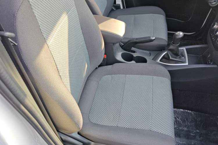 Used CHANGAN KAICHENG Ounuo S 2025 1.5L Deluxe Edition Dual-Steaming Air-Conditioned Passenger Vehicle JL473QG 5 Seats Right Front Seat