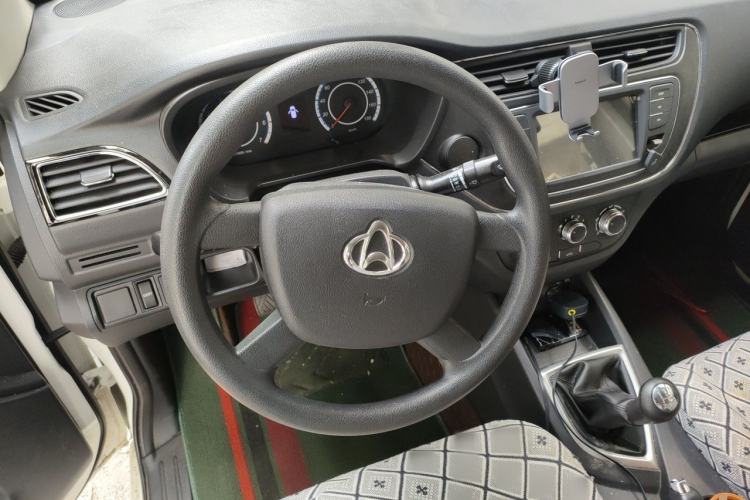 Used CHANGAN KAICHENG Ounuo S 2025 1.5L Deluxe Edition Dual-Steaming Air-Conditioned Passenger Vehicle JL473QG 5 Seats Steering Wheel