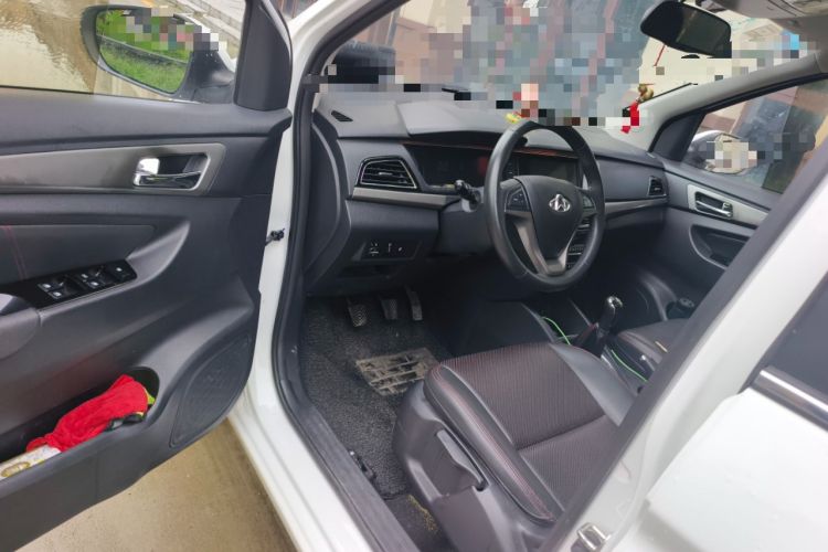Used CHANGAN KAICHENG Oushang A600 2017 1.5L Manual Luxury Model Interior 3