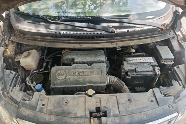 Used CHANGAN KAICHENG Oushang A600 2016 1.5L Manual Luxury 7-Seater Engine Bay