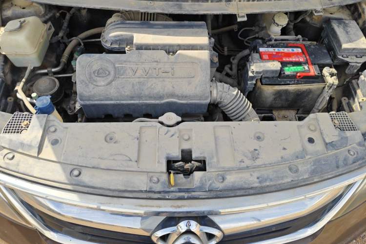 Used CHANGAN KAICHENG Oushang A600 2016 1.5L Manual Luxury 7-Seater Engine Bay